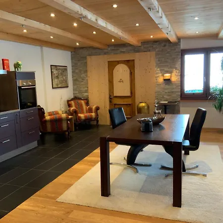 Haus Rhaetikon Mayer شقة دافوس